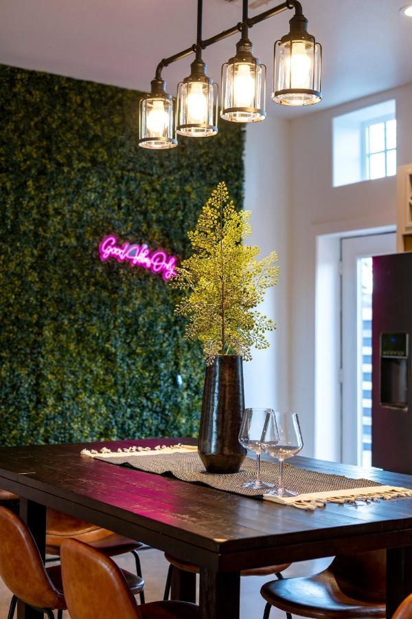 Willa Container Haus Pet Friendly With Cowboy Pool Fredericksburg Zewnętrze zdjęcie