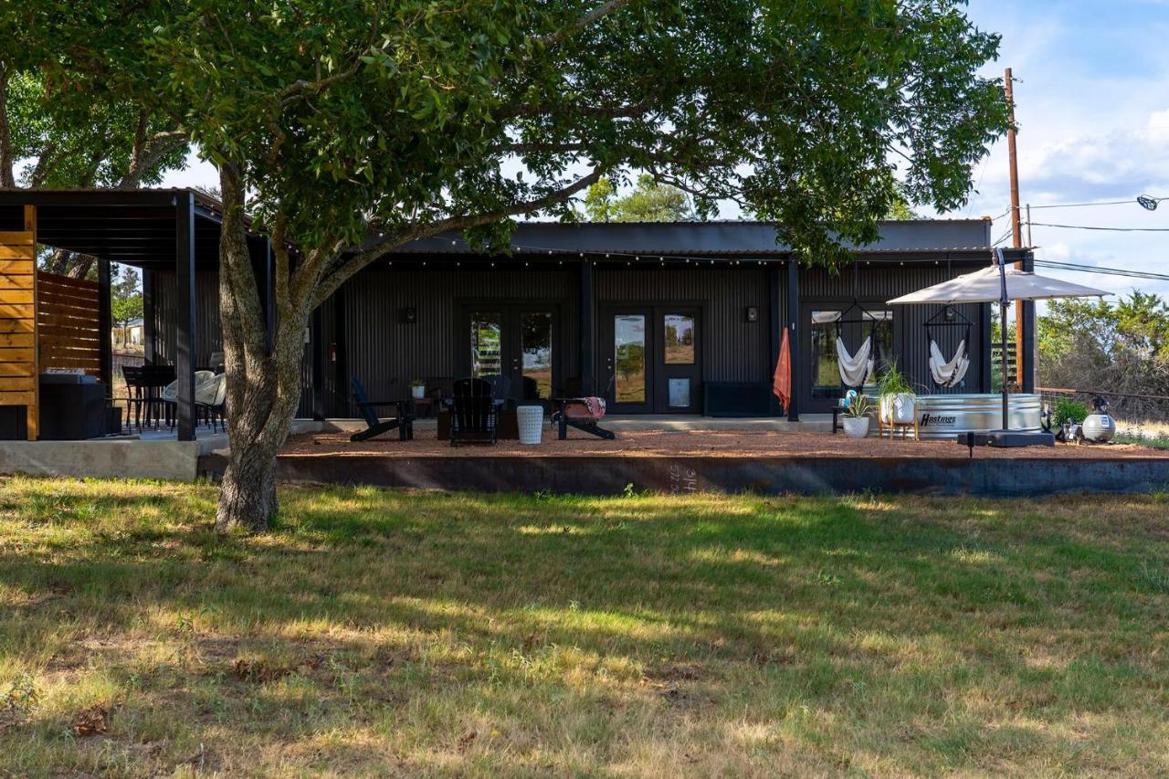 Willa Container Haus Pet Friendly With Cowboy Pool Fredericksburg Zewnętrze zdjęcie